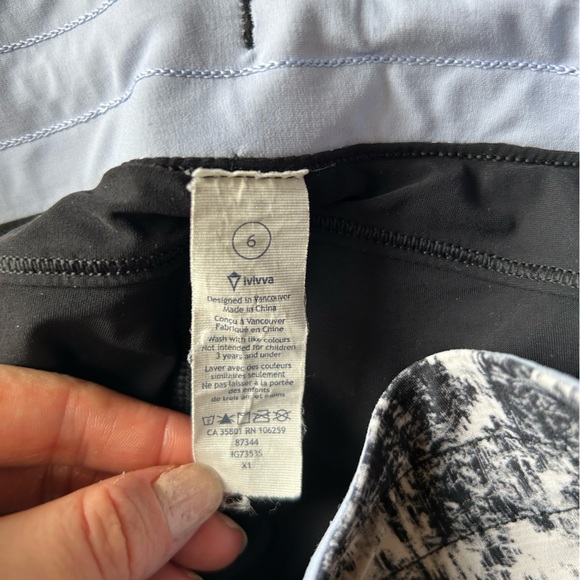 Ivivva black white and purple reversible swim shorts. (Size 6) - Picture 5 of 10